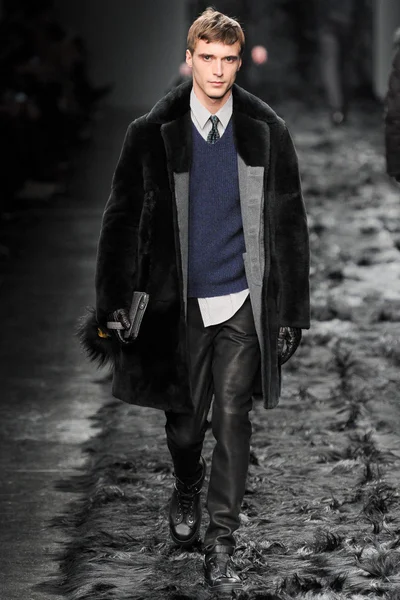 Look 36